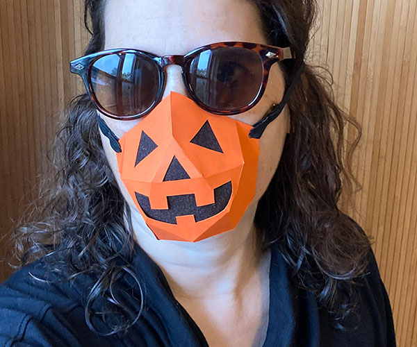 Pumpkin no-sew face mask